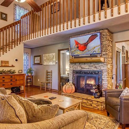 Cozy Cabin With Mountain Views Near Skylift Park! Gatlinburg Exterior photo