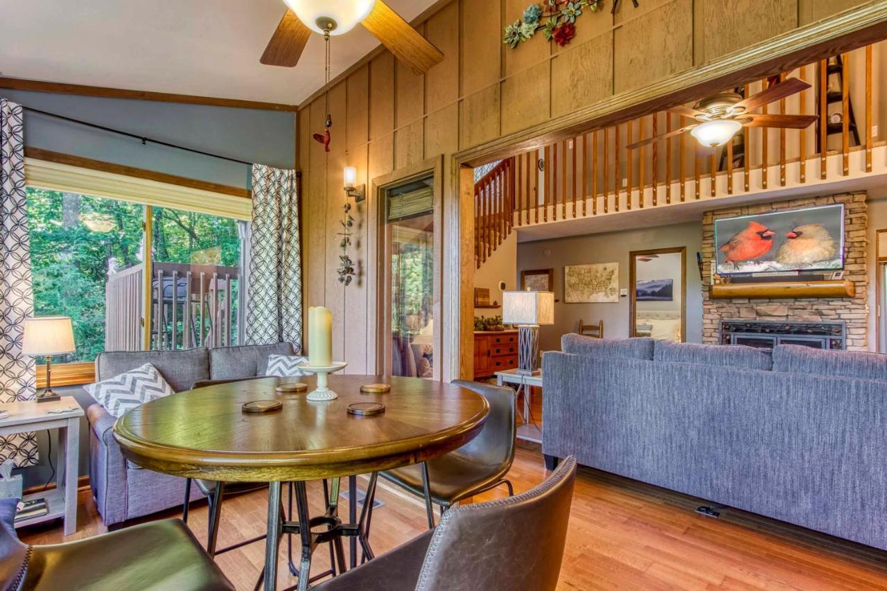 Cozy Cabin With Mountain Views Near Skylift Park! Gatlinburg Exterior photo