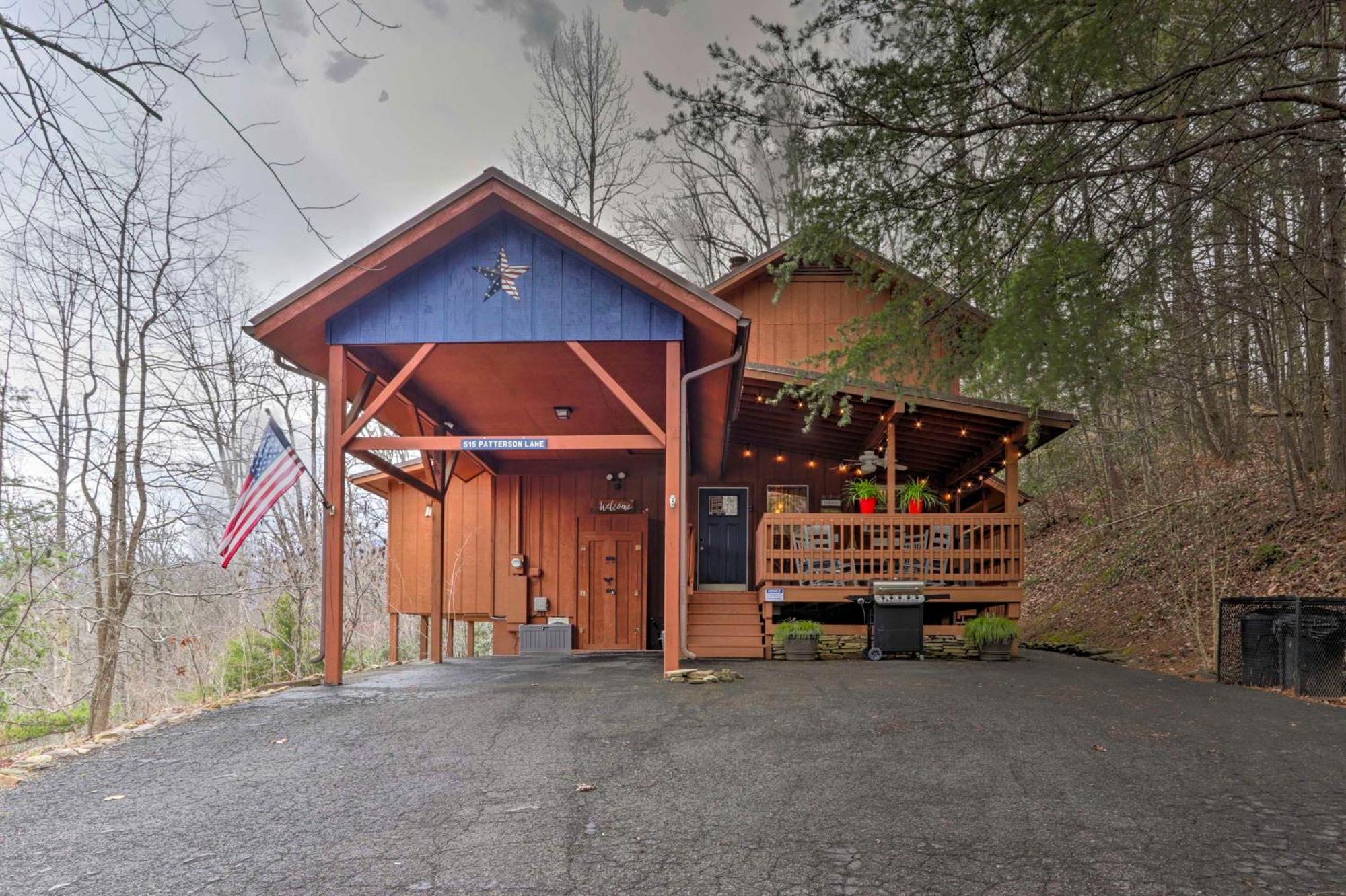 Cozy Cabin With Mountain Views Near Skylift Park! Gatlinburg Exterior photo